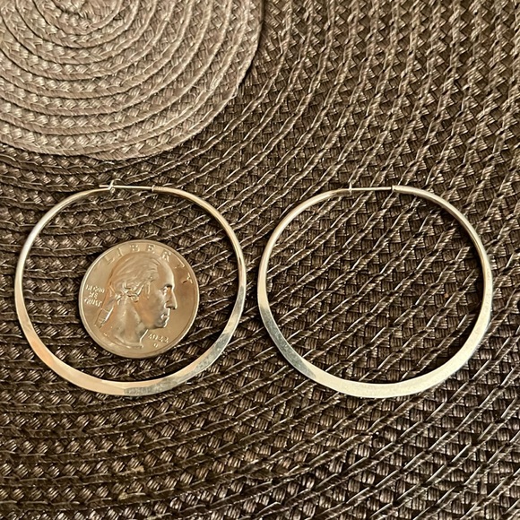 14KT White Gold Hoop Earrings - Picture 1 of 2